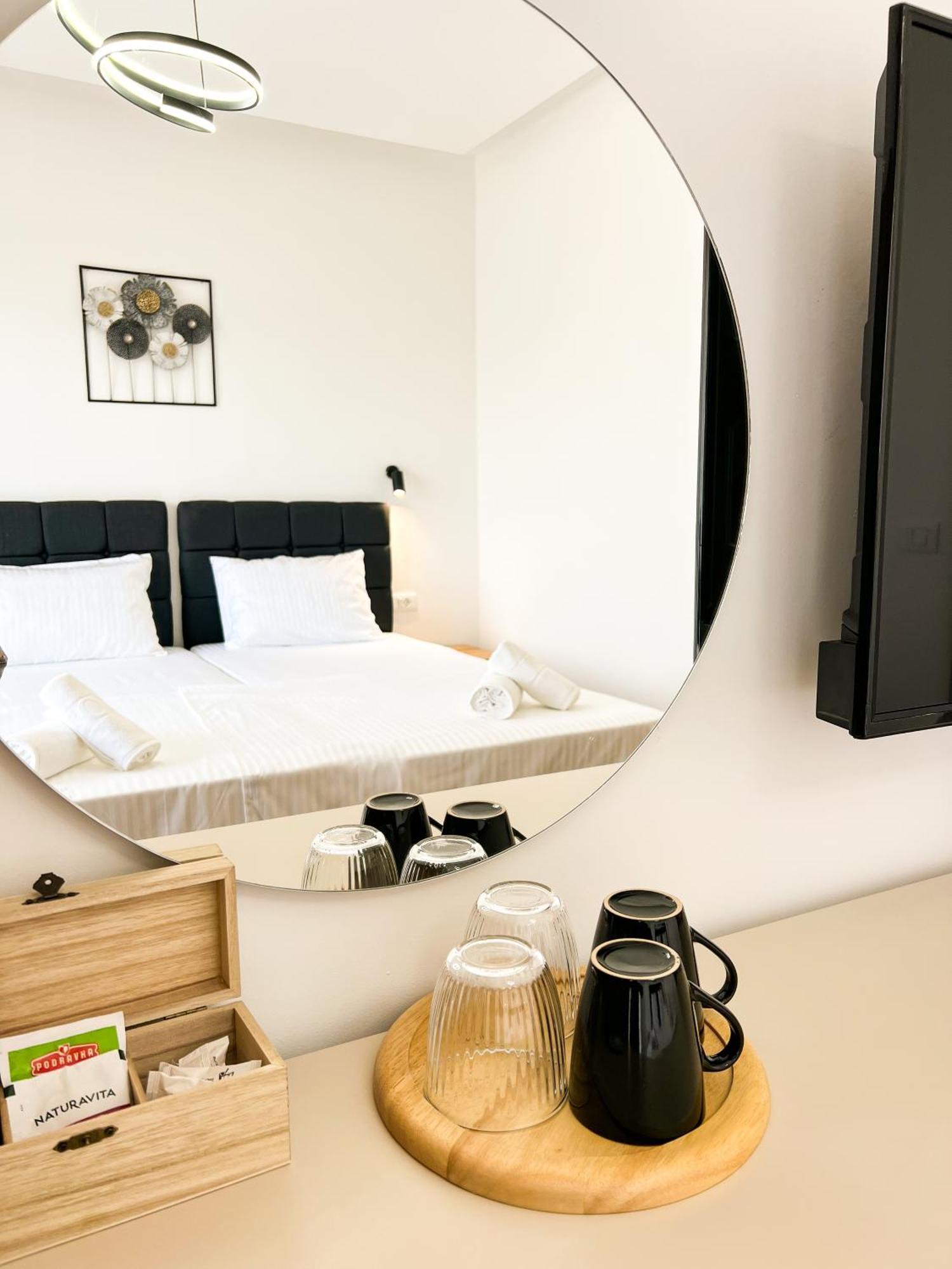Square Residence Ulcinj Zewnętrze zdjęcie