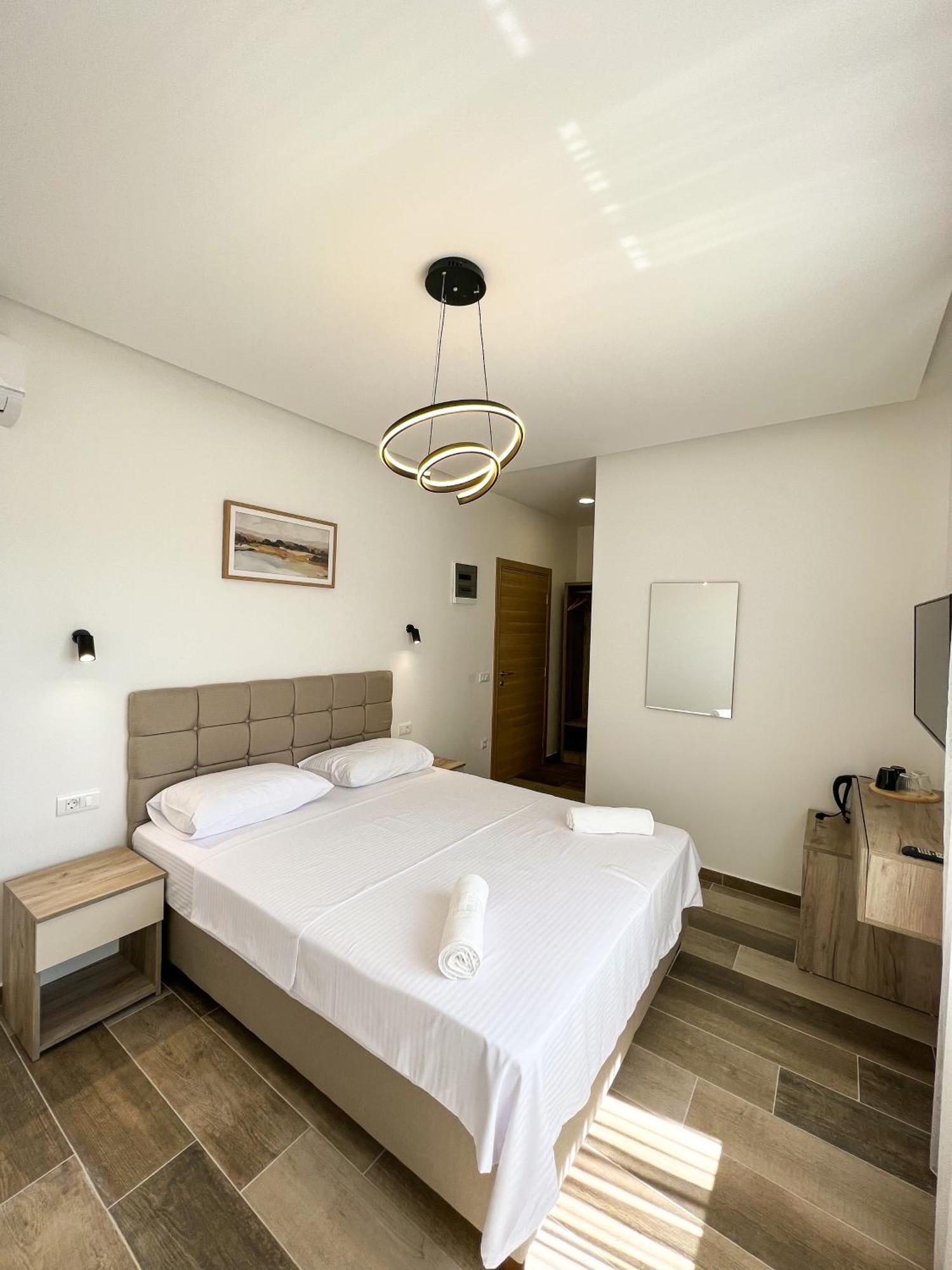 Square Residence Ulcinj Zewnętrze zdjęcie
